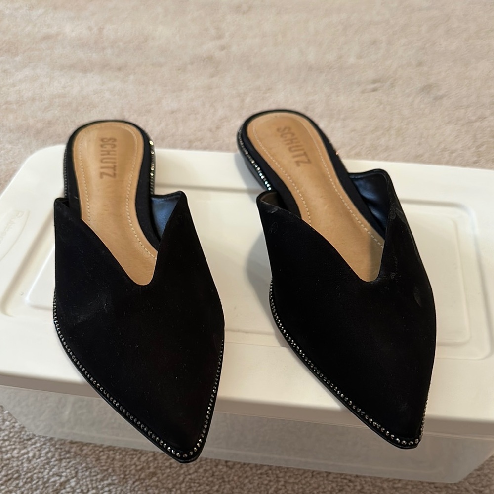 NEW!!! SCHUTZ Black Suede Mules Elegant Minimalist Design